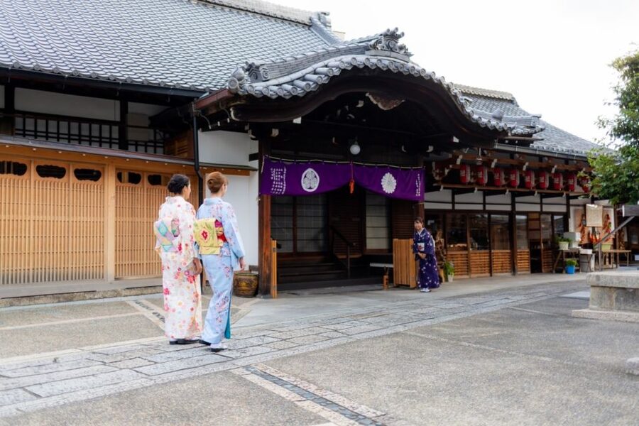 Kyoto: Tea Ceremony Ju-An at Jotokuji Temple - Inside the Grand Tearoom