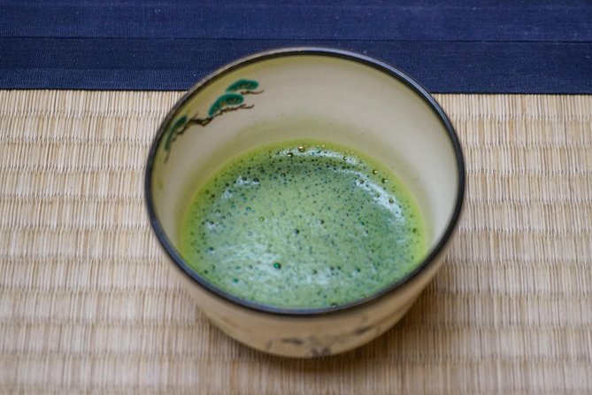 Kyoto Tea Ceremony & Kiyomizu-dera Temple Walking Tour - Walking the one-kilometer route to the temple
