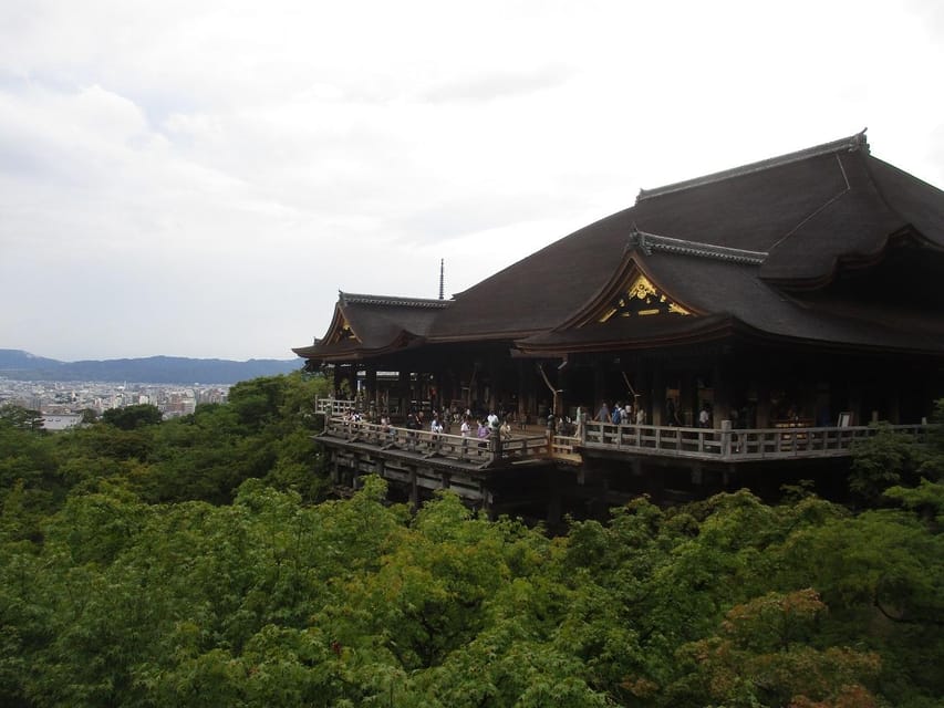 KYOTO: Tempio Kiyomizu Pagode Gion “Geisya” (Guida Italiana) - Minami-za and the route to Pontocho