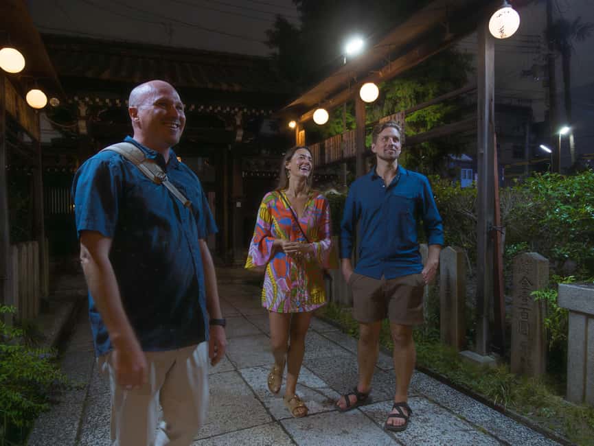 Kyoto: The Geisha Districts of Kyoto Walking Tour - Ninenzaka and the old streets of Higashiyama