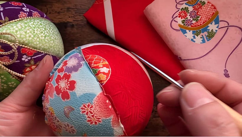 Kyoto: Traditional Kimono Fabric Handicrafts Workshop - Should you book the Temari workshop?