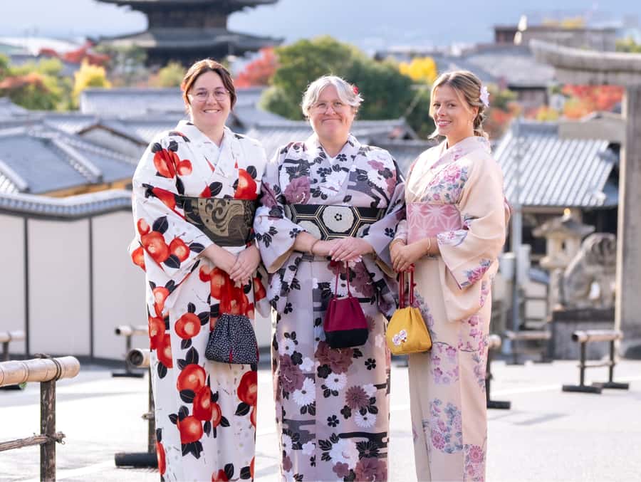 Kyoto: Traditional Kimono Rental - Photography, hair, and the best use of add-ons