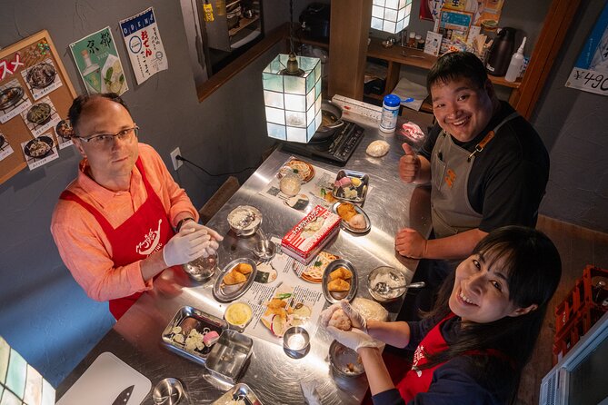 Kyoto Udon and Tempura Cooking Class with Professional Chefs - Eating what you made, with two drinks