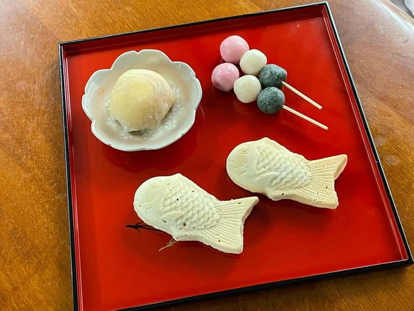 Kyoto: Wagashi (Japanese sweets) Cooking near Fushimiinari - Settling in with tea before the cooking begins