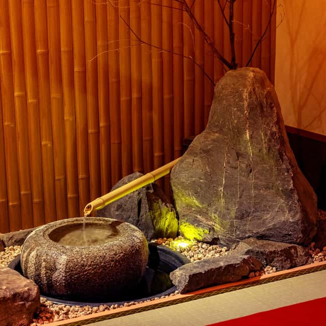 Kyoto: Wazuma Magic Show & Tea Ceremony - Practical timing and arrival advice
