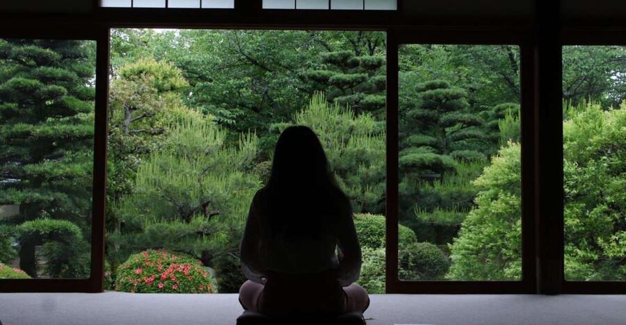 Kyoto: Zen Experience in a Hidden Temple - Entering Myoshin-ji and finding Jusho-in