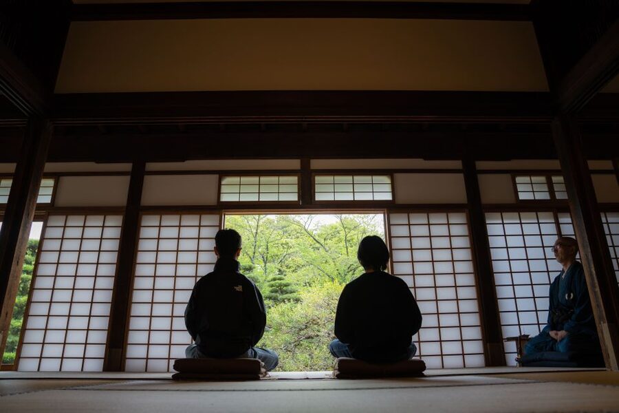 Kyoto: Zen Experience in a Hidden Temple - Why the included photographs are useful