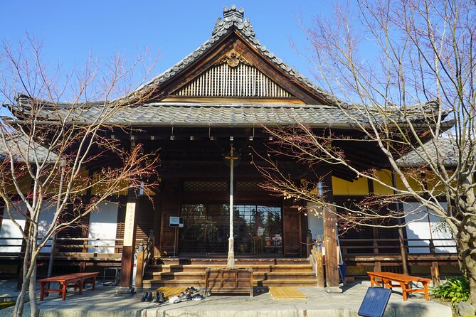 Kyoto Zen Meditation & Garden Tour at a Zen Temple with Lunch - Meeting a monk and learning the basics of zazen
