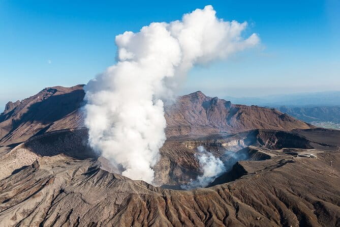Kyushu: Aso Vocano, Grassland,Onsen and Aso shrine 1-Day Tour - Why this Aso day trip works from Fukuoka