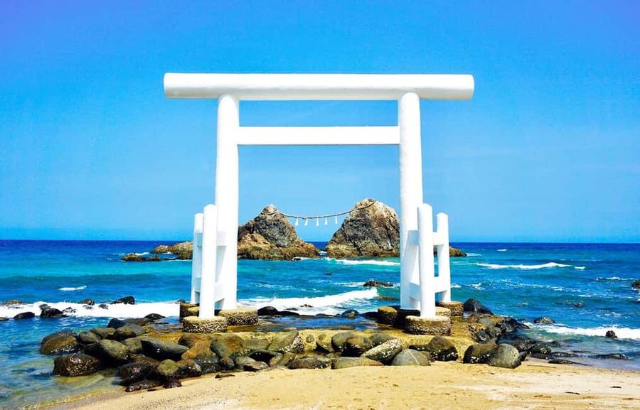Kyushu Tour From Fukuoka: Itoshima Nature & Coastal Scenery - Key points to know before booking