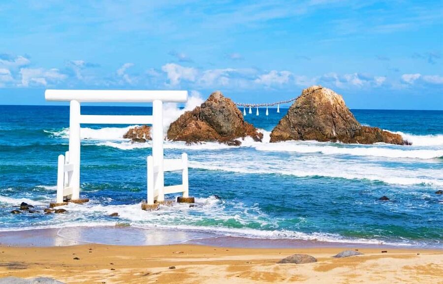 Kyushu Tour From Fukuoka: Itoshima Nature & Coastal Scenery - Meeting the group near Hakata Station