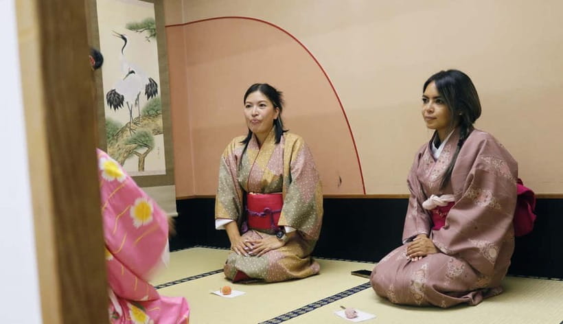 Learn Zen in a class of making Matcha tea near Osaka Castle - Changing into kimono or samurai dress