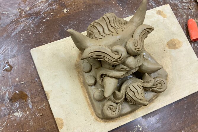 Let's make only one original onigawara in the world - What Yuya adds to the workshop