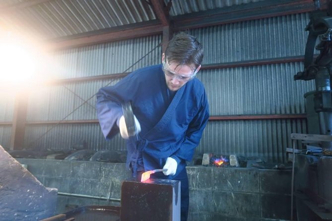 Make your own kitchen knife with a master blacksmith in Shimanto - The four stops and what they add