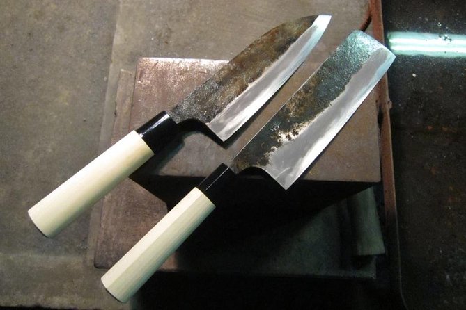 Make your own kitchen knife with a master blacksmith in Shimanto - What happens during the eight-hour day