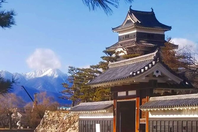 Matsumoto Castle Tour & Soba Noodle Experience - The one-hour soba lesson is practical, not theatrical