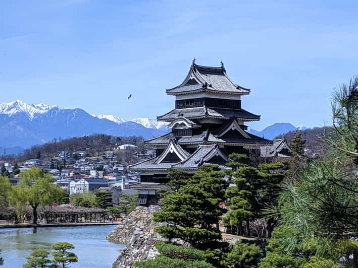 Matsumoto Castle Town Walking Tour - Two hours inside the castle tower