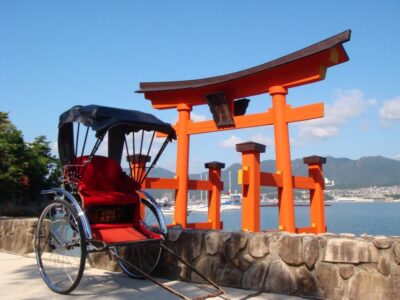 Private Rickshaw Tour to Itsukushima Shrine