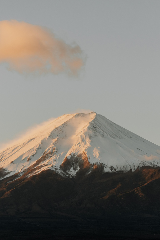 Mount Fuji: Customizable Private Tour By Car With Pickup - Chureito Pagoda and the classic Fuji photograph