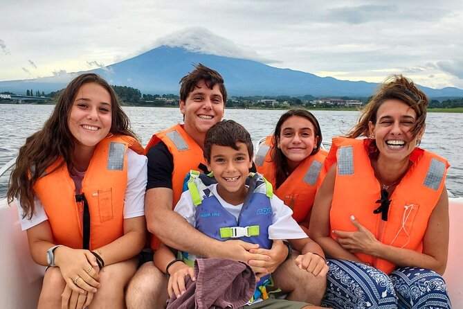 Mt Fuji Area: In-depth Guided Adventure in English or French - What makes this Mt Fuji outing worth considering