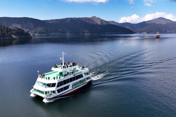 Mt Fuji & Hakone Cruise, Drum Show Bus 1 Day from Tokyo Sta. Area - Traffic is the real variable