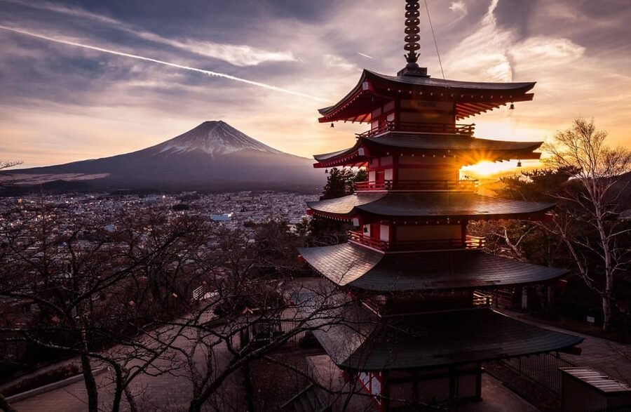 MT.Fuji: Mount Fuji Private day Tour With Guide - The climb to Fuji Subaru Line 5th Station