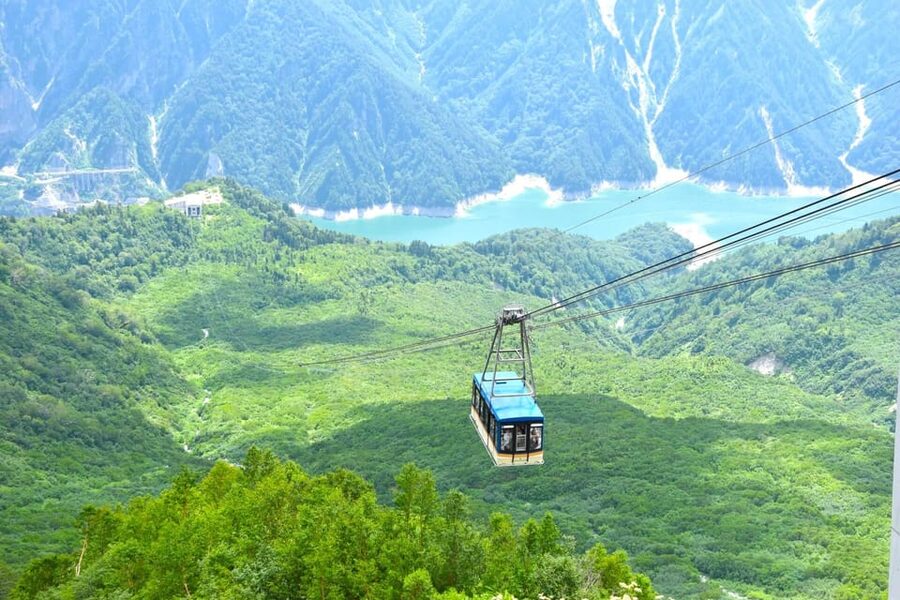 Nagano: Tateyama-Kurobe Guided Walking Tour - Ogizawa and the first mountain transfer