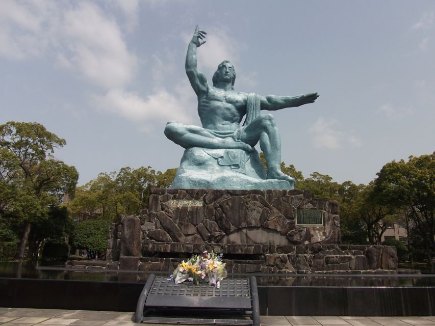 Nagasaki: Private Tour with Local Guide - Peace Park and the place where the bomb fell