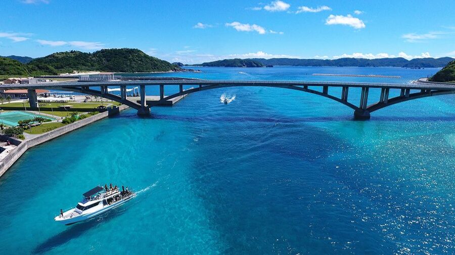 Naha, Okinawa: Kerama Islands Half-Day Whale Watching Tour - Photos, water, and practical inclusions