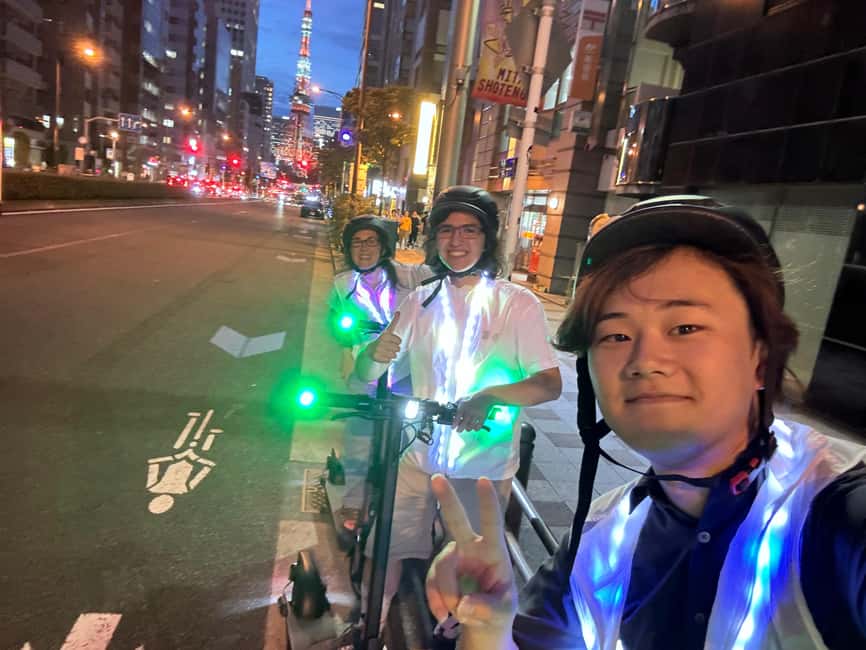 Night E-Scooter Ride to Tokyo Tower - No License Needed - A five-minute pause at Zojo-ji Temple
