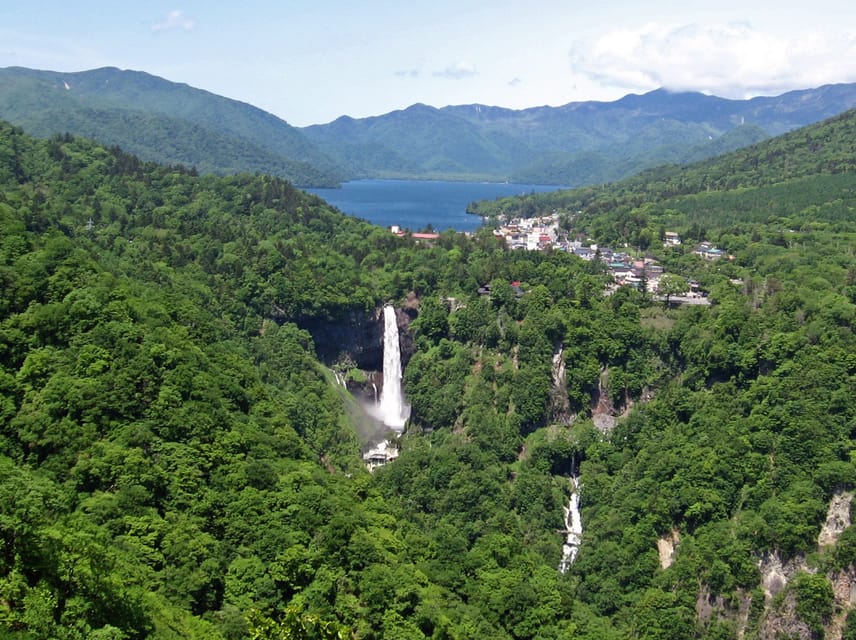 Nikko: Private Walking Tour with Local Guide - Lake Chuzenji for lunch and a slower pace