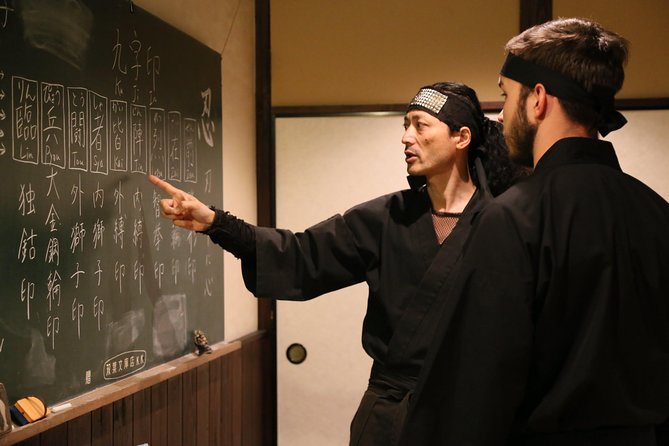 Ninja 1-hour Hands-on Lesson by Japanese master in Kyoto -Entry - Finish with the ninja blowgun