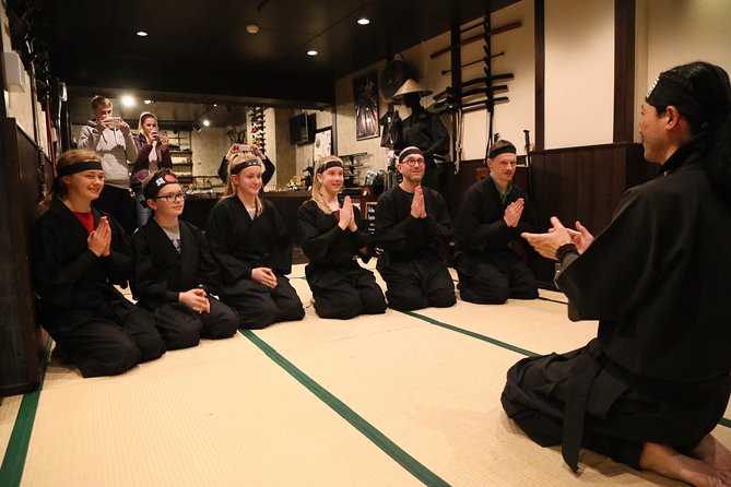 Ninja 1-hour Hands-on Lesson by Japanese master in Kyoto -Entry - Explore the trick-house doors and traps