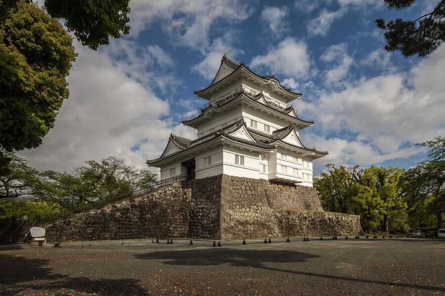 Odawara: Odawara Castle Tenshukaku Entrance Ticket - The Castle Garden and Its Flowers