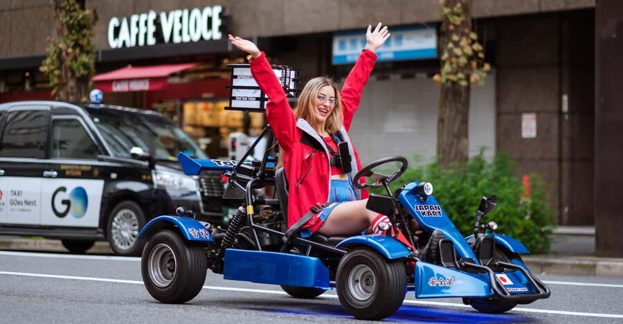 Official Japan Go-Kart Through Shibuya / Shinjuku - Rolling through Shibuya Scramble Crossing