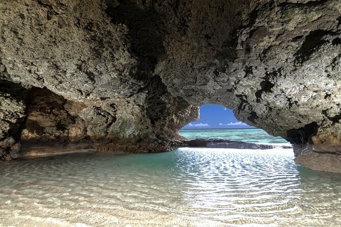 Okinawa Ishigaki Blue Cave Snorkeling Tour - Guides, languages, and group comfort