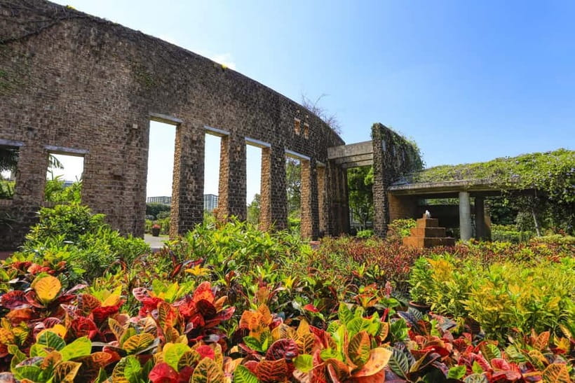 Okinawa: Tropical Dream , Ryukyu Mura, Banta Cafe Bus Tour - Banta Cafe and the sea view