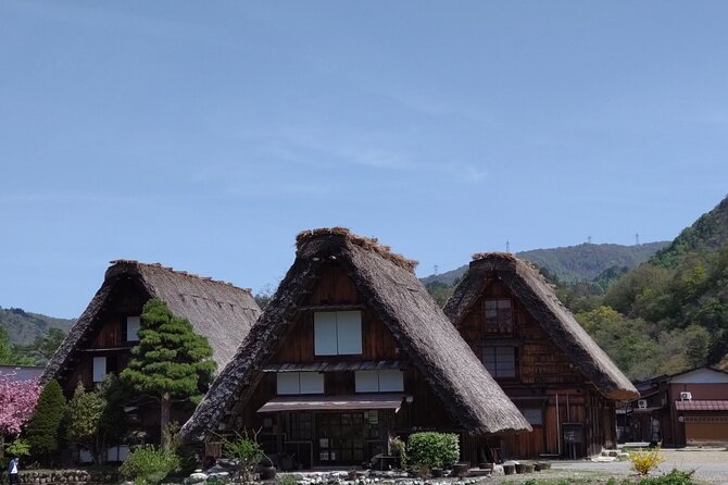 [One-day bus tour departing from Kanazawa Station] Shirakawa-go/Takayama tour platinum route bus tour - Why this Kanazawa day trip works