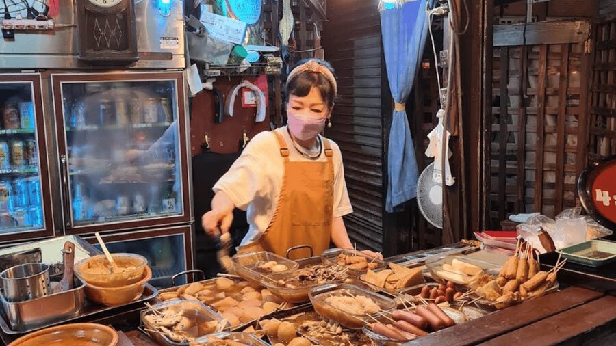 Osaka: Deep Backstreets Walking Tour with Dinner Option - What makes this Osaka backstreets tour different
