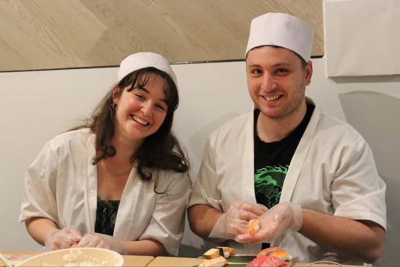 Osaka Dotonbori: Sushi Making Experience - Dietary needs and family suitability