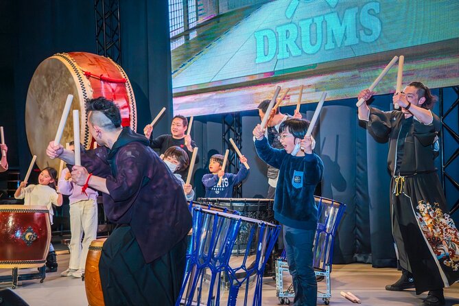 OSAKA:Feel the Power! Learn Taiko Drum from Professionals - What the stage performance is really like