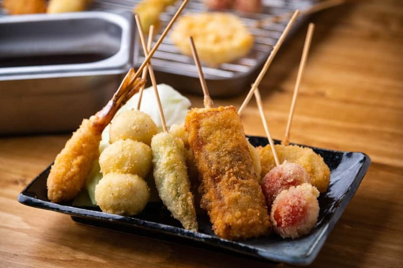 Osaka: Food Tour Kuromon Market & Dotonbori with Guide - Weather, footwear, and who should skip it