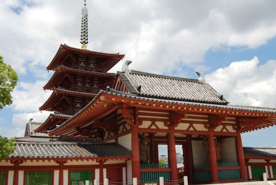 Osaka: Full-Day Sightseeing Tour by Private Vehicle - Shitennoji and Osaka’s older religious roots