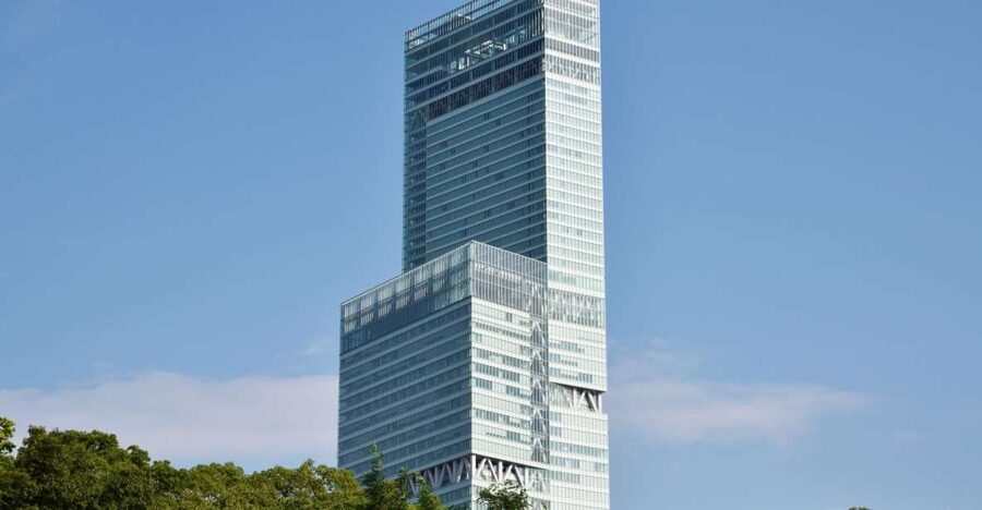 Osaka: Full-Day Sightseeing Tour by Private Vehicle - Osaka Castle: grand grounds and a famous exterior