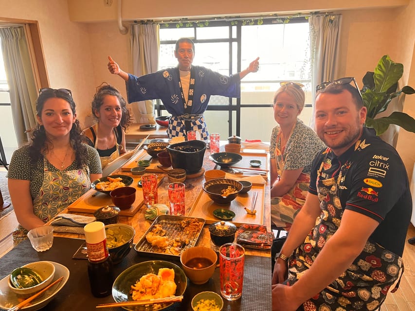 Osaka: Gluten-Free Ramen and Gyoza Cooking Class - A home meal with optional sake