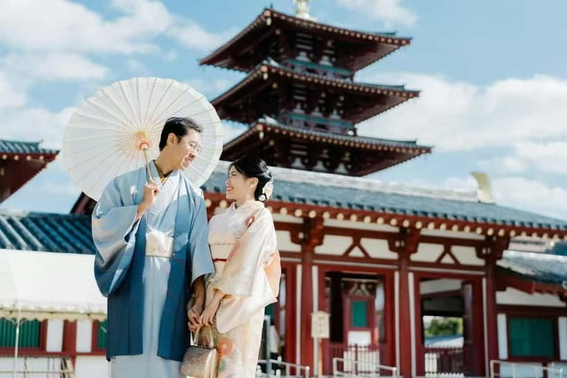 Osaka: Kimono or Yukata Rental &Photos Service Options - Taking Your Kimono Into Osaka