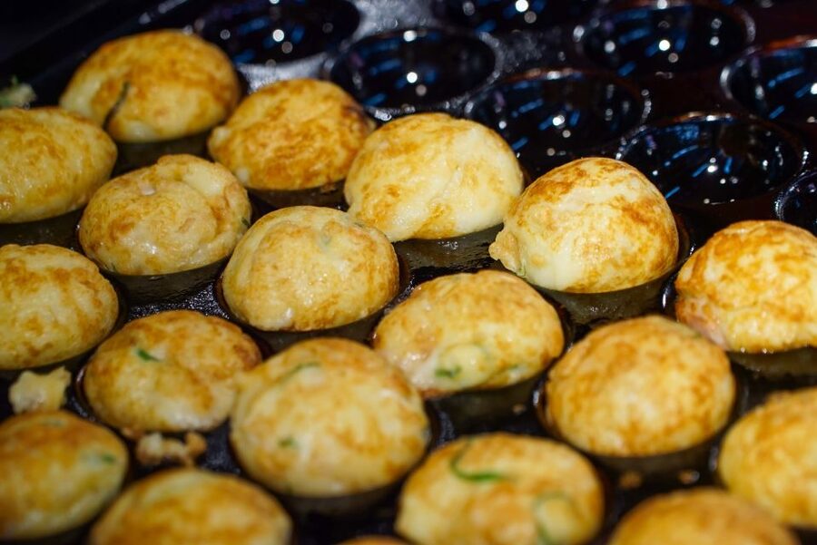 Osaka: Kuromon Market Food Walking Tour (6 stops, 6 tastes) - Is $49 a fair price?