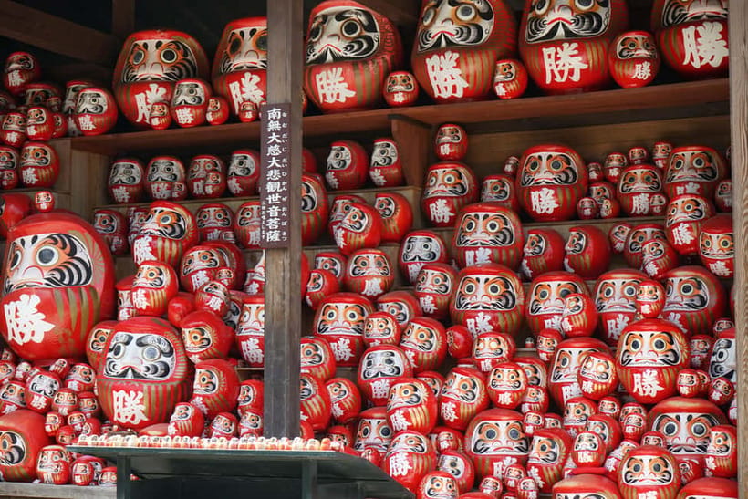 Osaka/Kyoto: Katsuoji, Kinkakuji, Arashiyama 1-Day Bus Tour - Katsuoji and the meaning of a Daruma wish