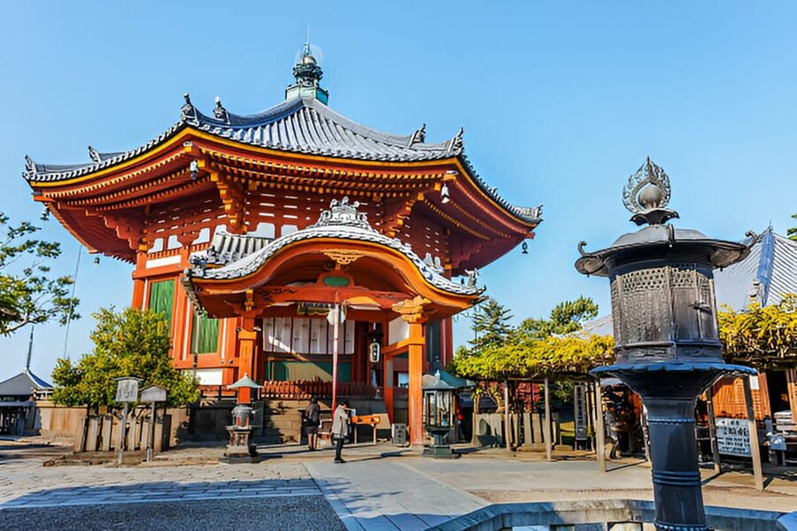 Osaka/Kyoto: Private Kyoto and Nara Day Trip - Kasuga-taisha and the quieter side of Nara