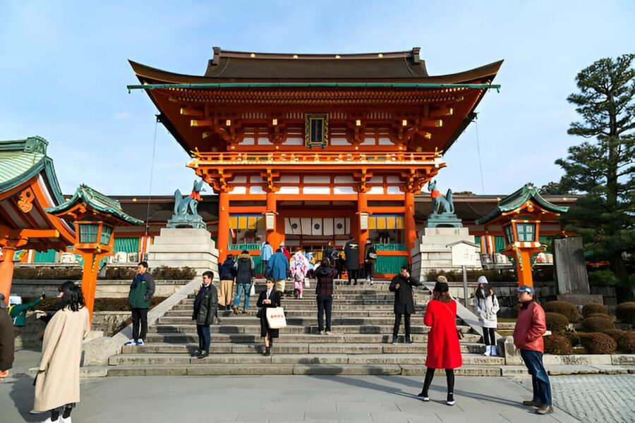Osaka/Kyoto: Private Kyoto and Nara Day Trip - Fushimi Inari and its winding torii paths